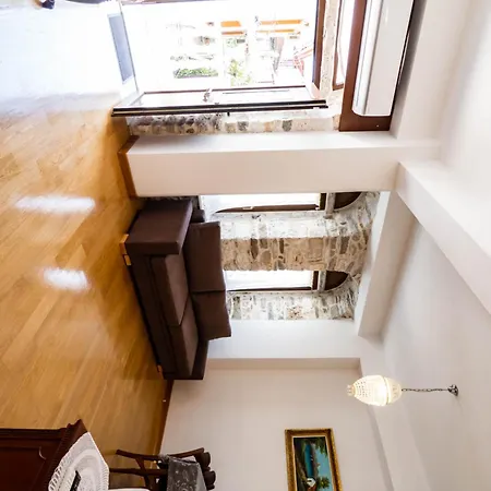 Mansion 1887 بيت للعطل